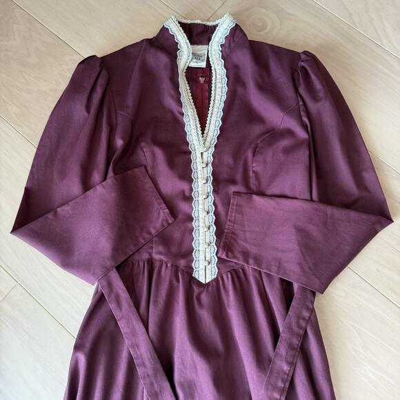 Vintage Gunne Sax Dress Women's Small Maroon Lace and Taffeta 80s Boho Glam - Picture 4 of 9